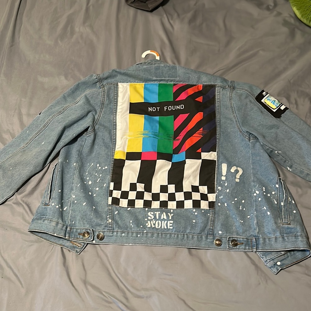 “Not found” button up denim jacket, size medium, rue 21